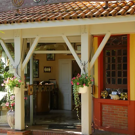 Logis Hotel Restaurant Chez Nous Hotell 2*