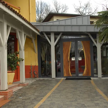 Logis Hotel Restaurant Chez Nous Hotell 2*