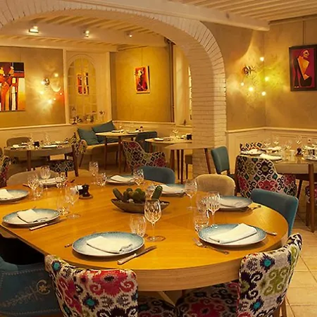 Logis Hotel Restaurant Chez Nous Отель 2*