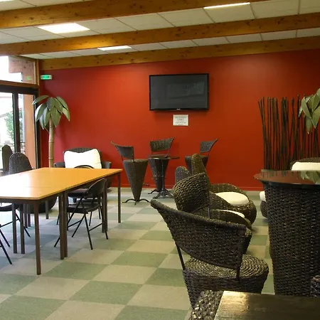Logis Hotel Restaurant Chez Nous Sainte-Croix (Ain)
