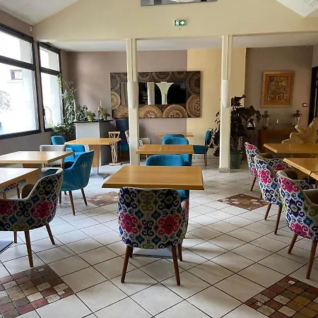 Logis Hotel Restaurant Chez Nous 2* Sainte-Croix (Ain)