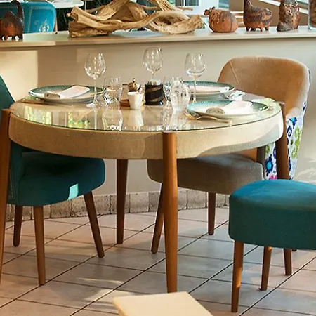 Logis Hotel Restaurant Chez Nous 2*