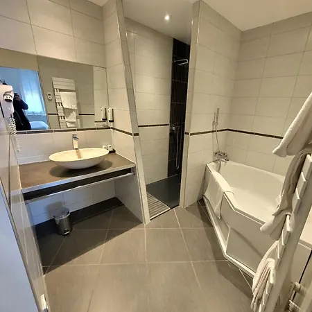 Hotell Logis Hotel Restaurant Chez Nous