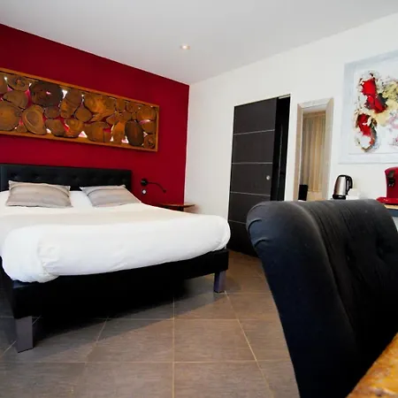 Logis Hotel Restaurant Chez Nous Hotell 2*