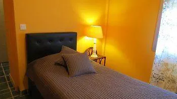Logis Hotel Restaurant Chez Nous Hotell Sainte-Croix (Ain)